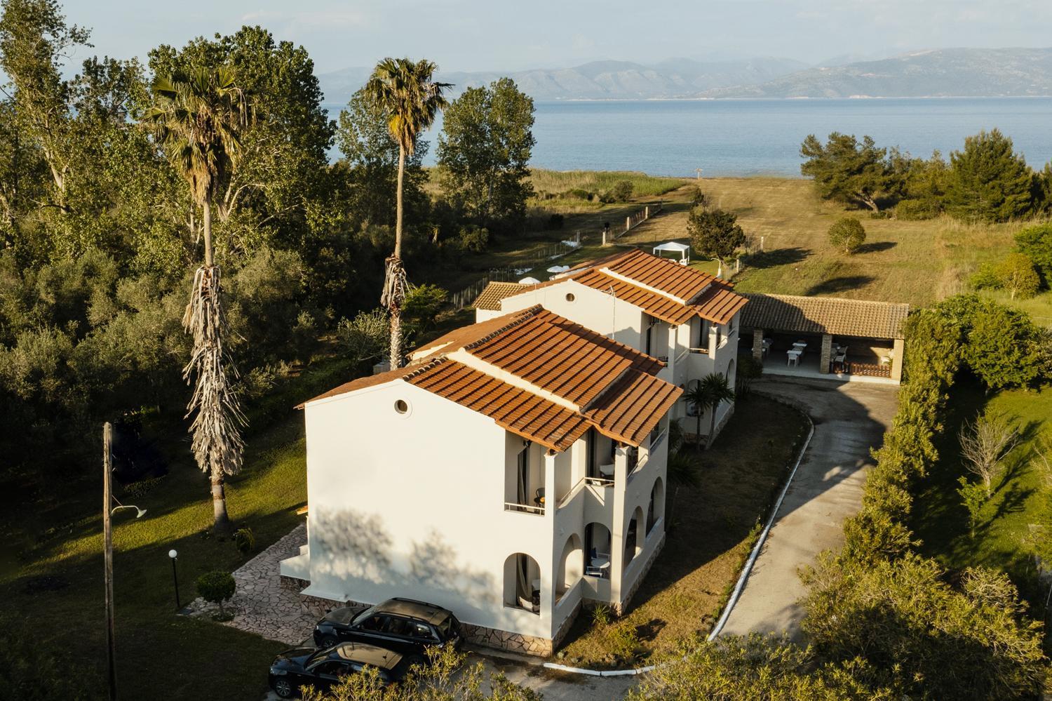 Parakladi Seaside Retreat Apartment Lefkimmi  Luaran gambar
